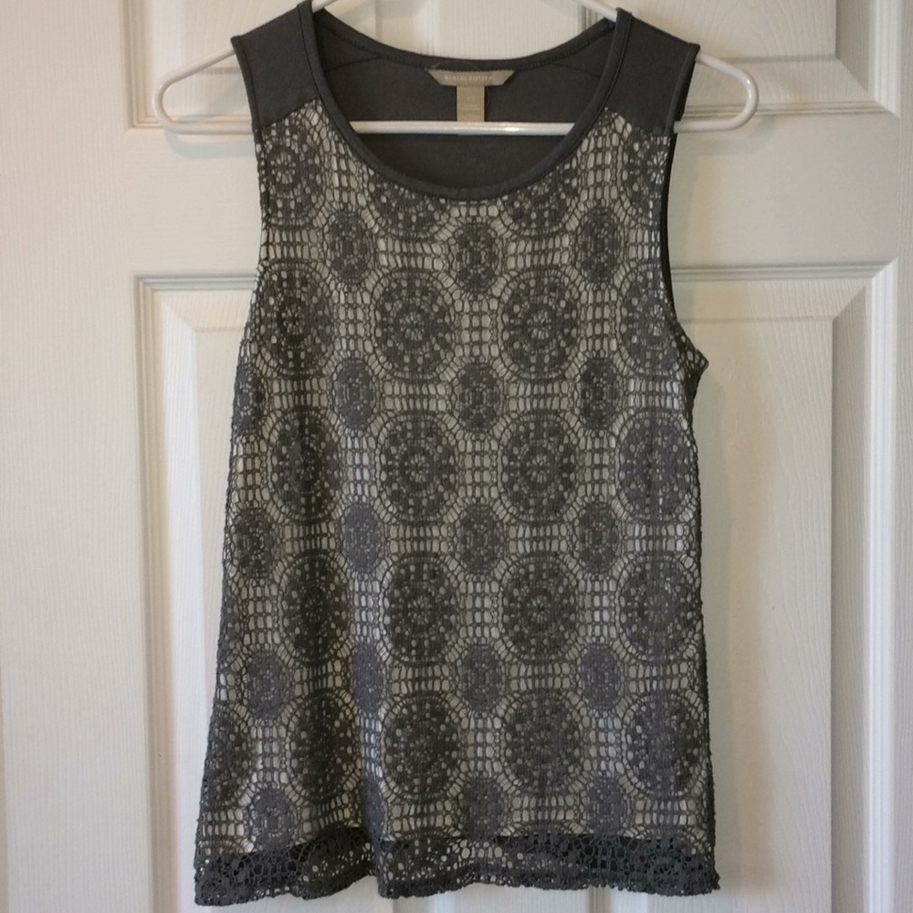 Banana Republic grey top